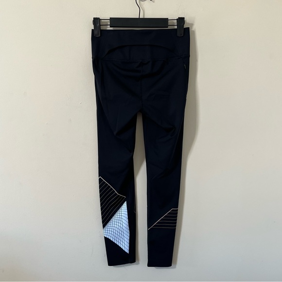 Under Armour Define The Run Reflective 7/8 Black Leggings Size Small - Picture 7 of 13